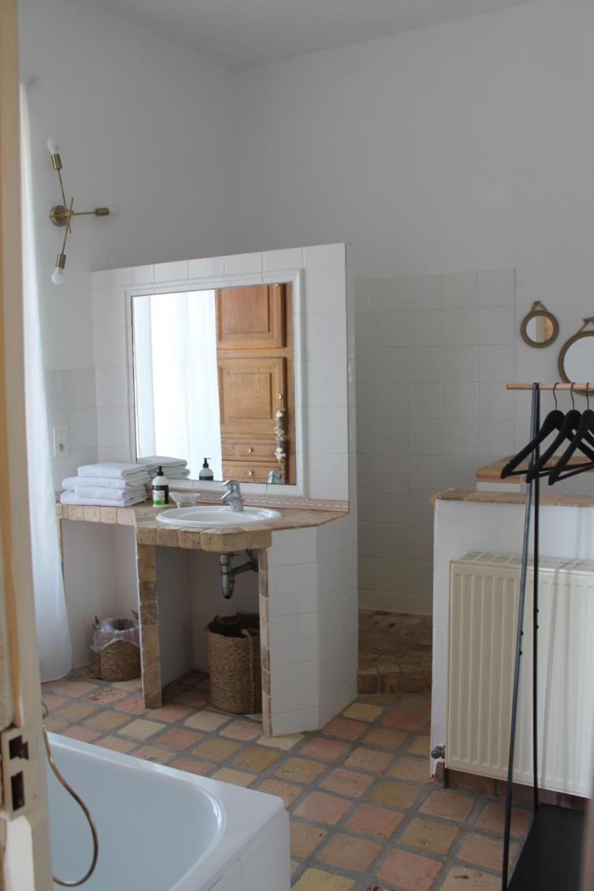 La Demeure Bed And Breakfast Aubais Εξωτερικό φωτογραφία