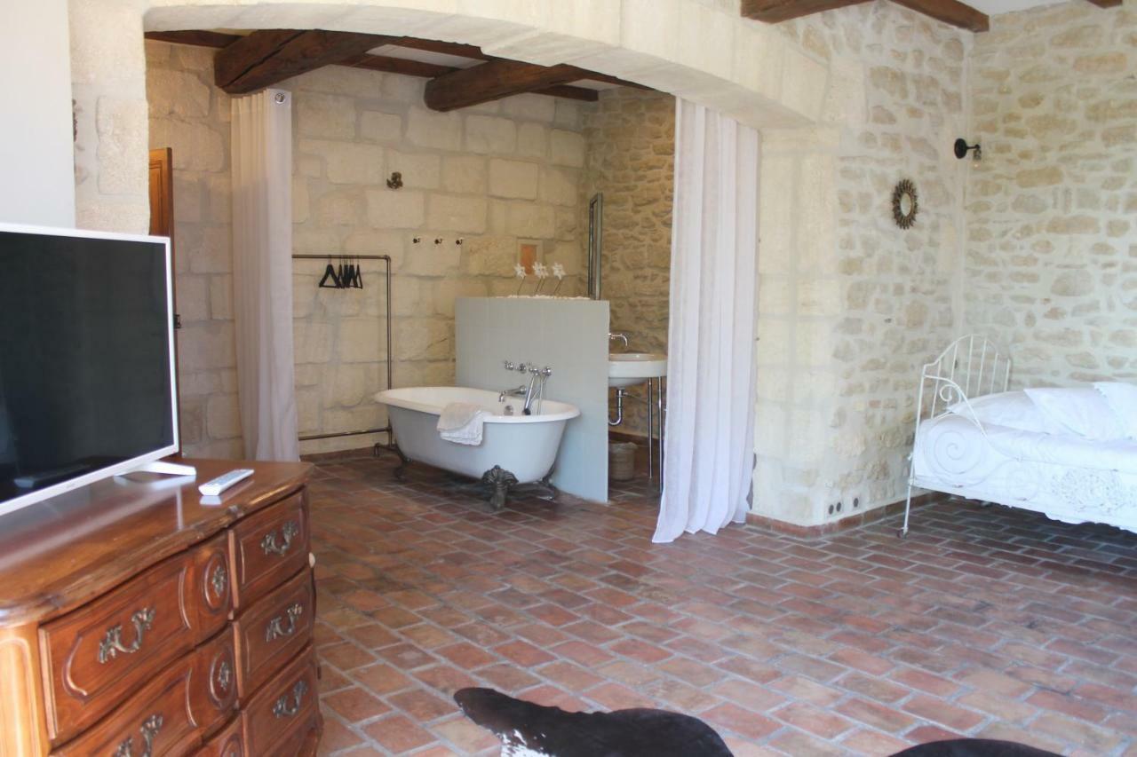 La Demeure Bed And Breakfast Aubais Εξωτερικό φωτογραφία